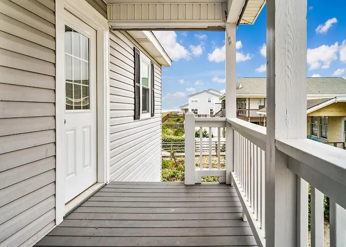 Ocean Daze - Sleeps 22, Direct Oceanfront, Renovated May 2022